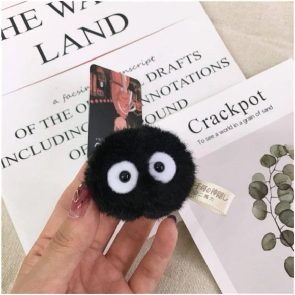new! spirited away studio ghibli anime dust bunny keychain bag charm - Picture 2 of 3